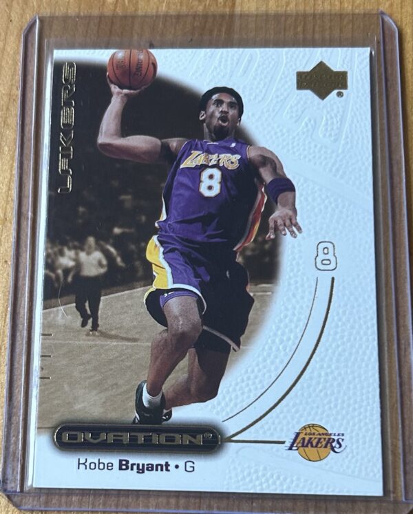 Kobe Bryant – 2000 Upper Deck Ovation #26