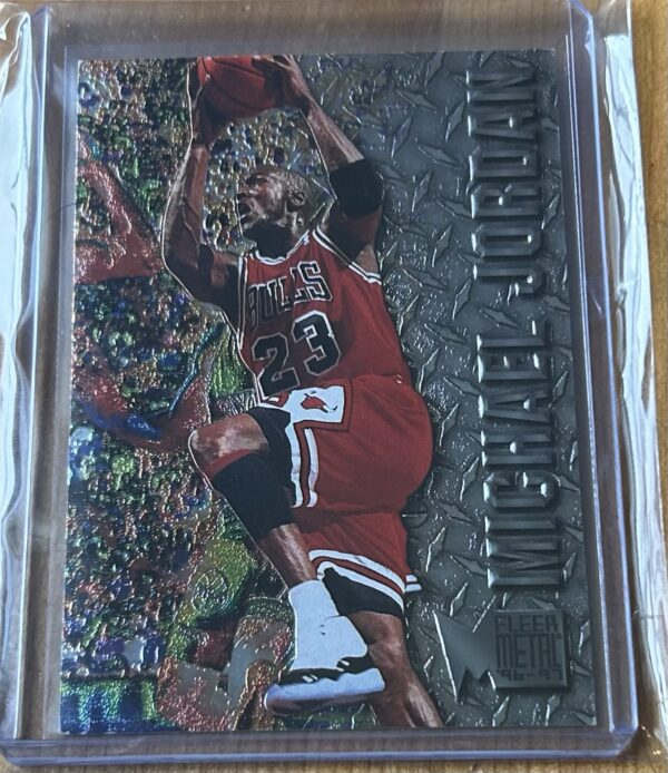 Michael Jordan – 1996-97 Fleer Metal #11