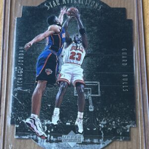 Michael Jordan – Star Attractions SA1 (1997 Upper Deck, Die-Cut)