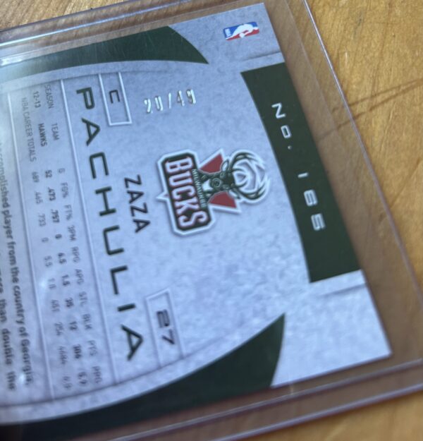Zaza Pachulia 2013-14 Panini Totally Certified #165 Totally Blue Parallel /49 – Milwaukee Bucks - Image 3
